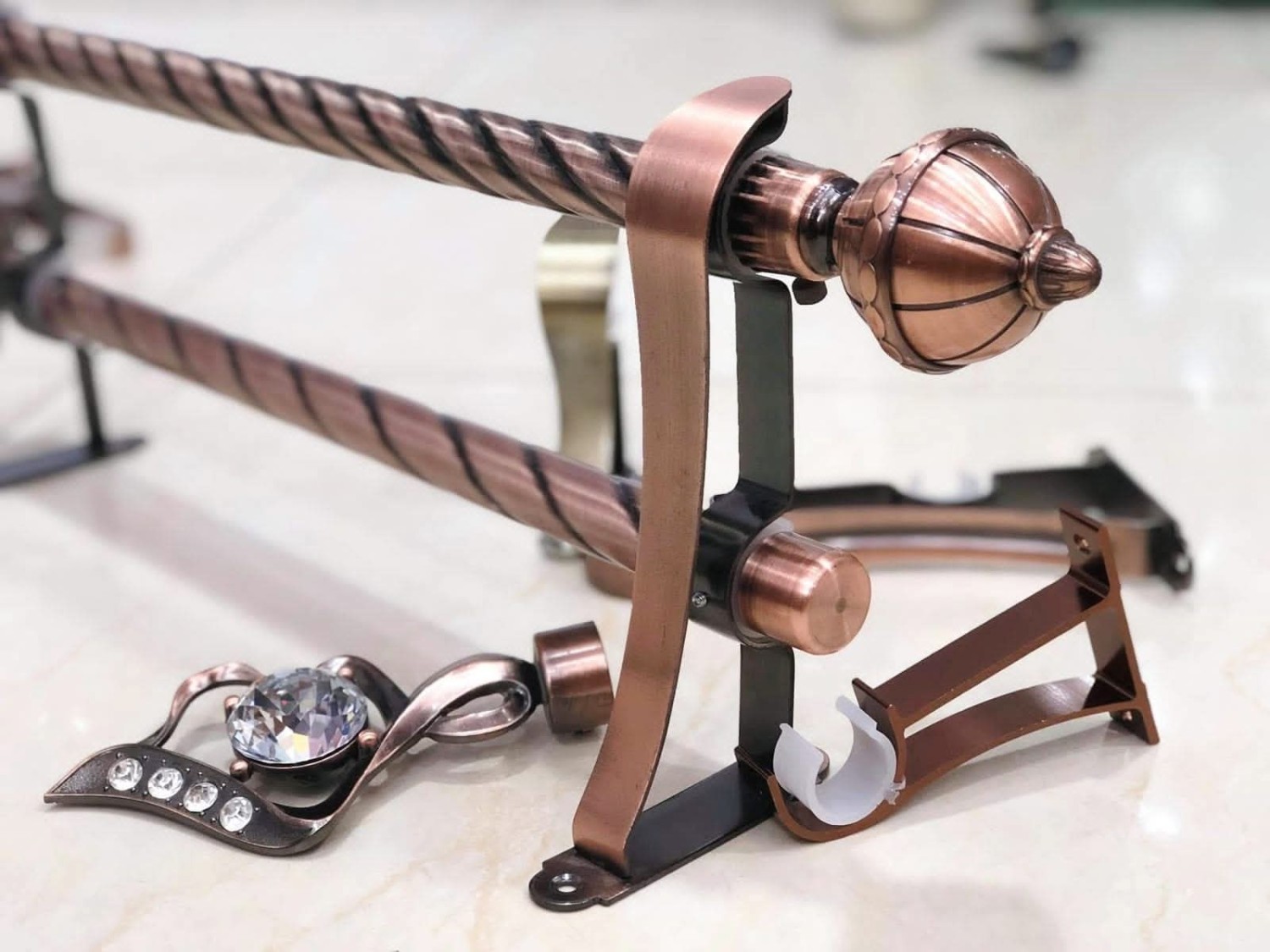 PREMIUM IMPORTED ACCESSORIES D- 1012